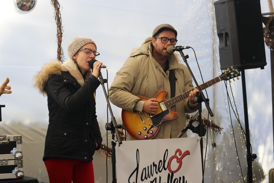Laurel and Hulley perform live at the event. (Dariya Baiguzhiyeva/Niagara Now)