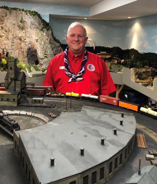 Mike Scott with his model railroad. (Tim Taylor/Niagara Now)