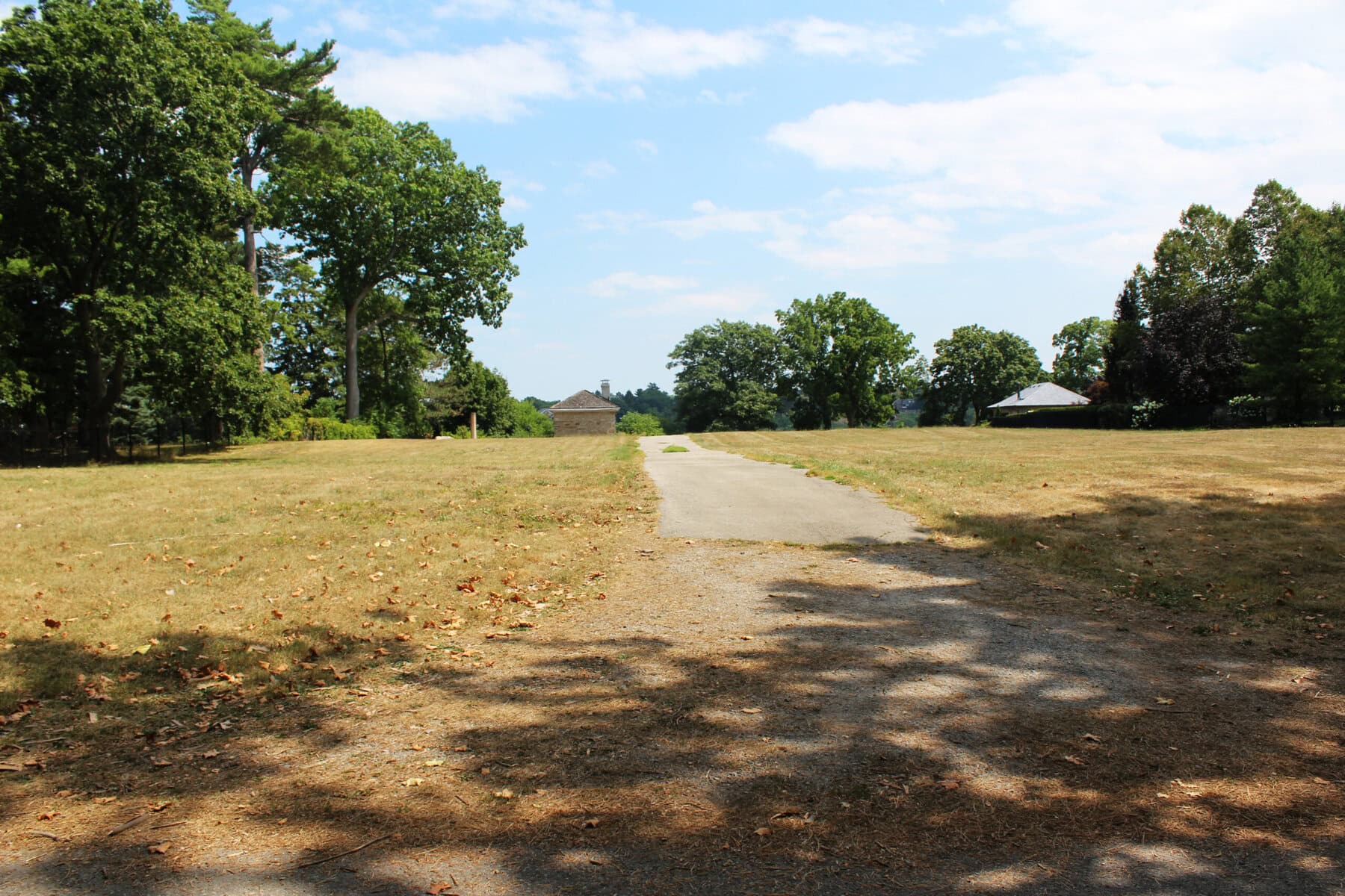 Looking out at the 14785 Niagara River Parkway land. Not much is left from its history of being connected to the Glencairn Hall property.