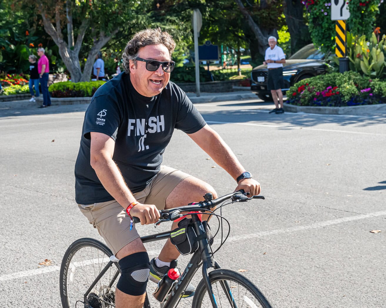 Lord Mayor Gary Zalepa makes his way through Old Town on wheels as part of the Terry Fox Run.