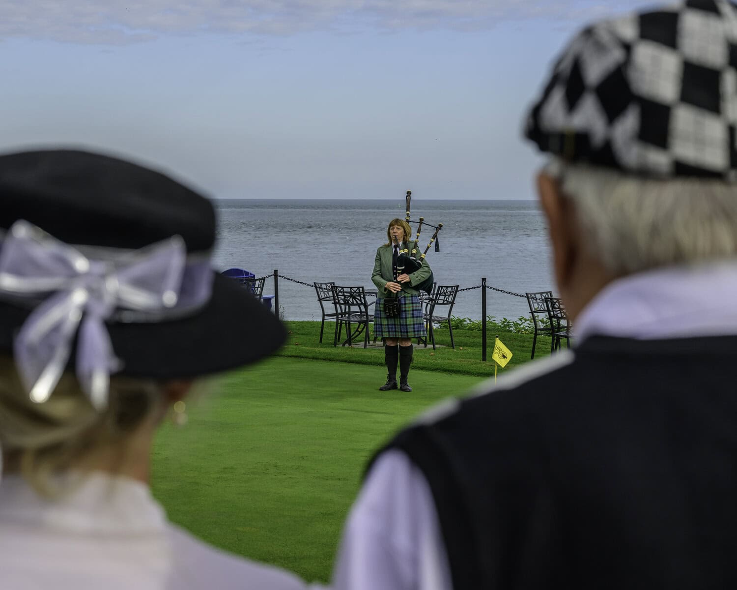 Piper Kelly Buckley was on hand as players prepared to begin their round.