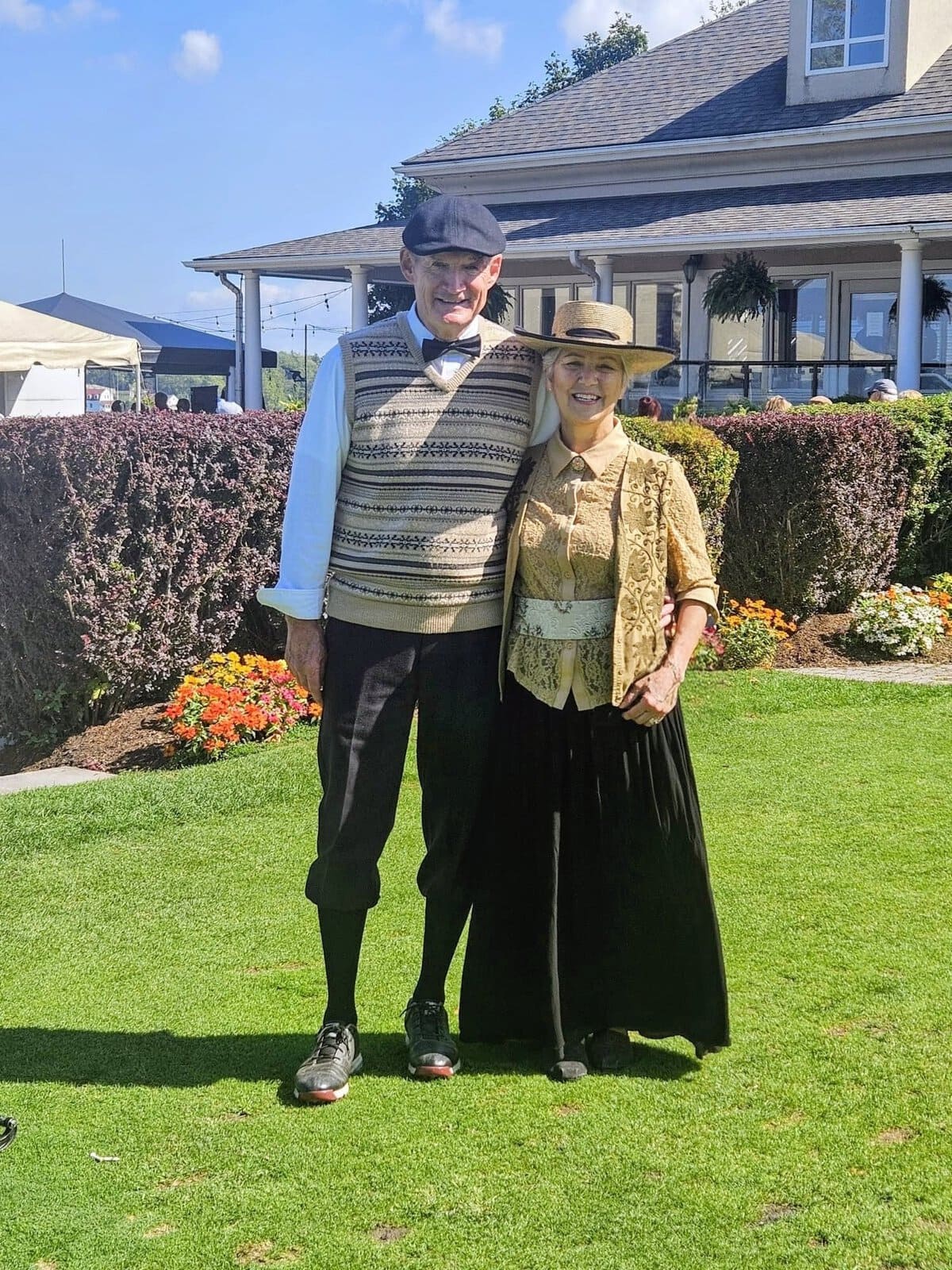 Norm and Gail Kerr were picture-perfect in their 1800s-era golf attire.