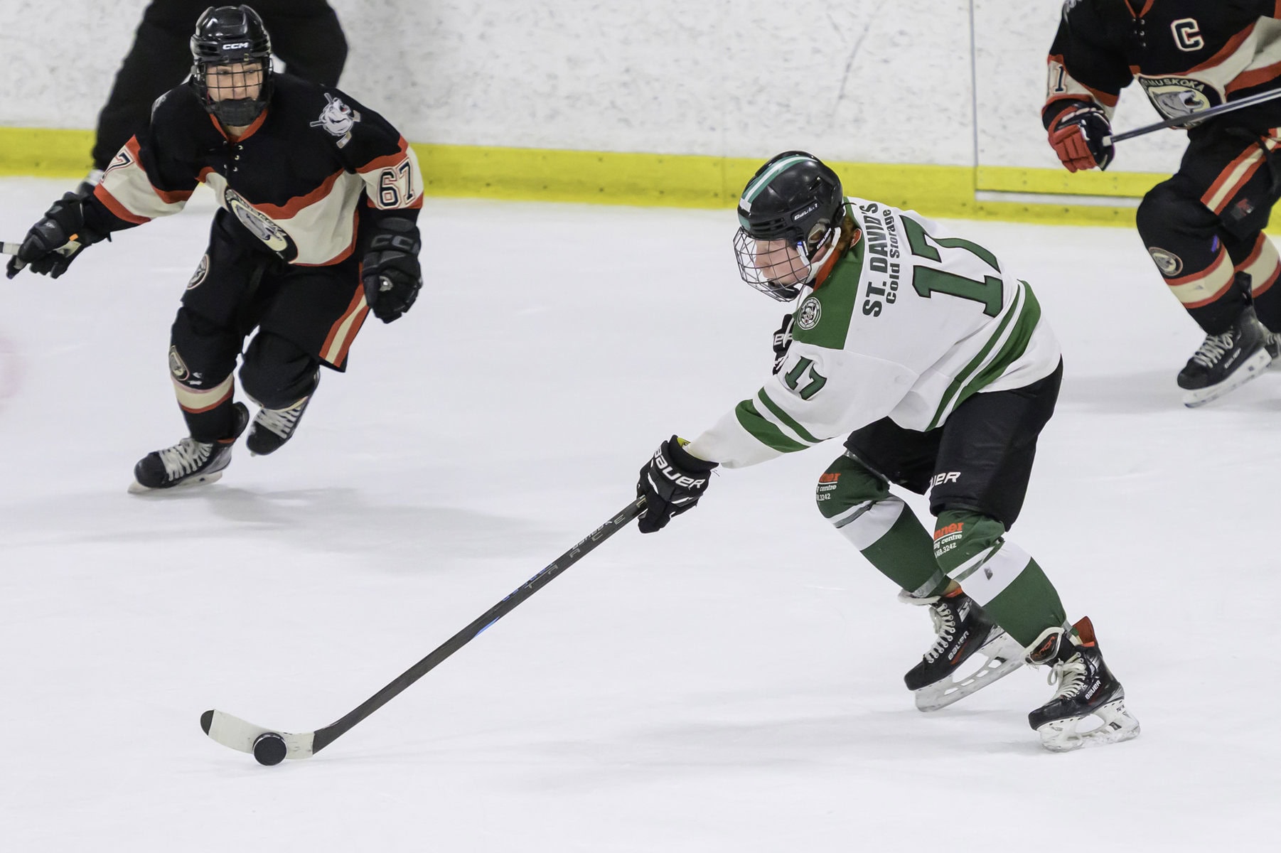 Devin Hunter carries the puck through the neutral zone during the U18 Woles action against South Muskoka. Despite a strong effort, the Wolves fell 3-1 in the matchup.