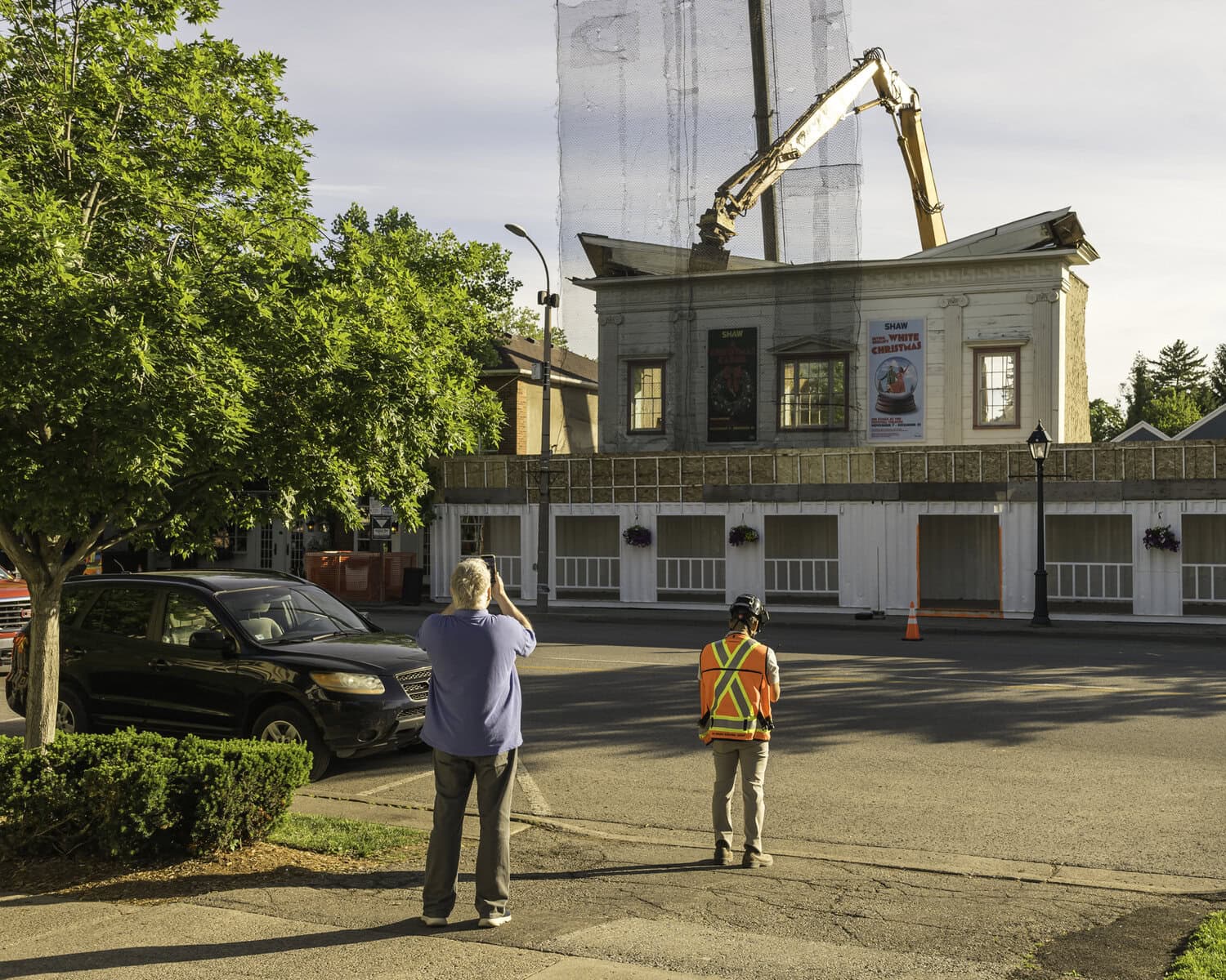 The demolition begins.
