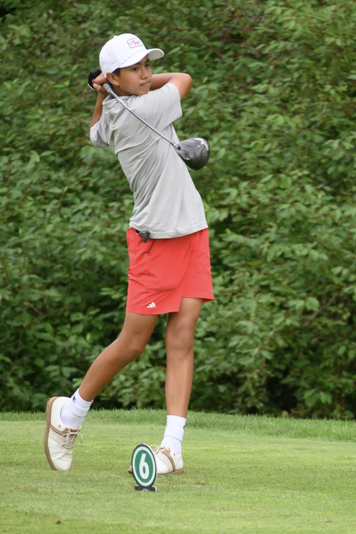 Eli Perng averages 240 yards or more off the tee but prides himself on accuracy and keeping the ball in the fairway. 