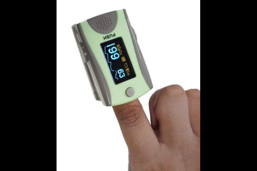A_pulse_oximeter_measures_your__blood_oxygen_level_and__pulse_rate.Sourced