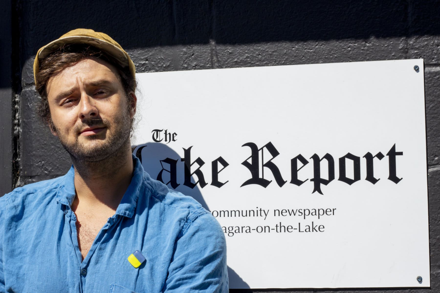 Evan Saunders, award-winning Lake Report reporter, is
headed to Vancouver with his partner Eva.