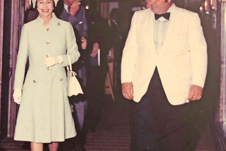 John Drope at the Pillar and Post with the Queen in 1973. She visited to commemorate
the opening of Shaw’s Festival Theatre.