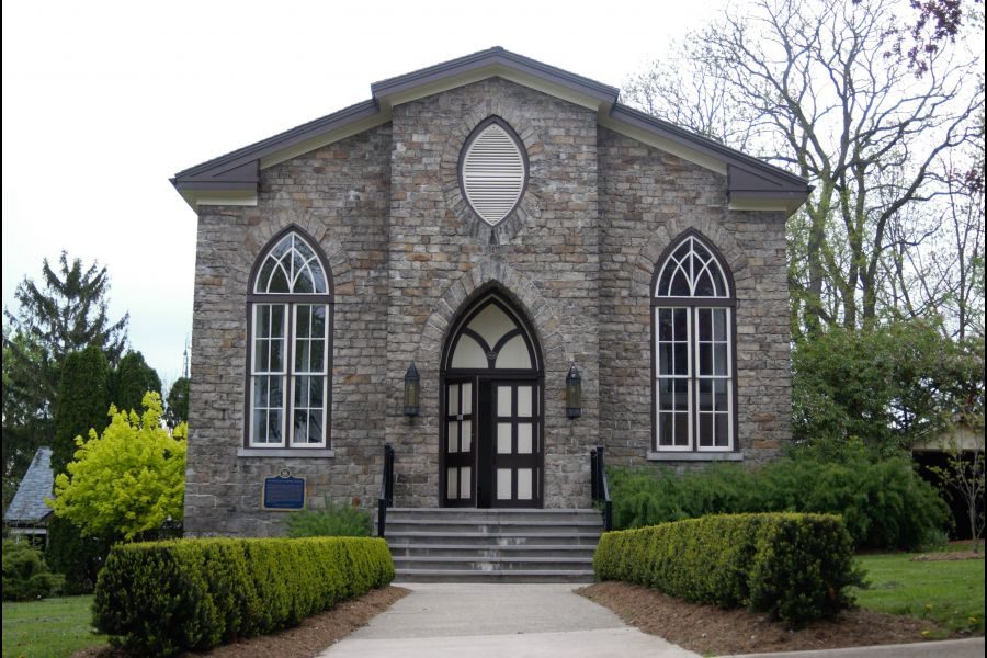 Queenston_Library_-_Baptist_Church_Brittany_Carter