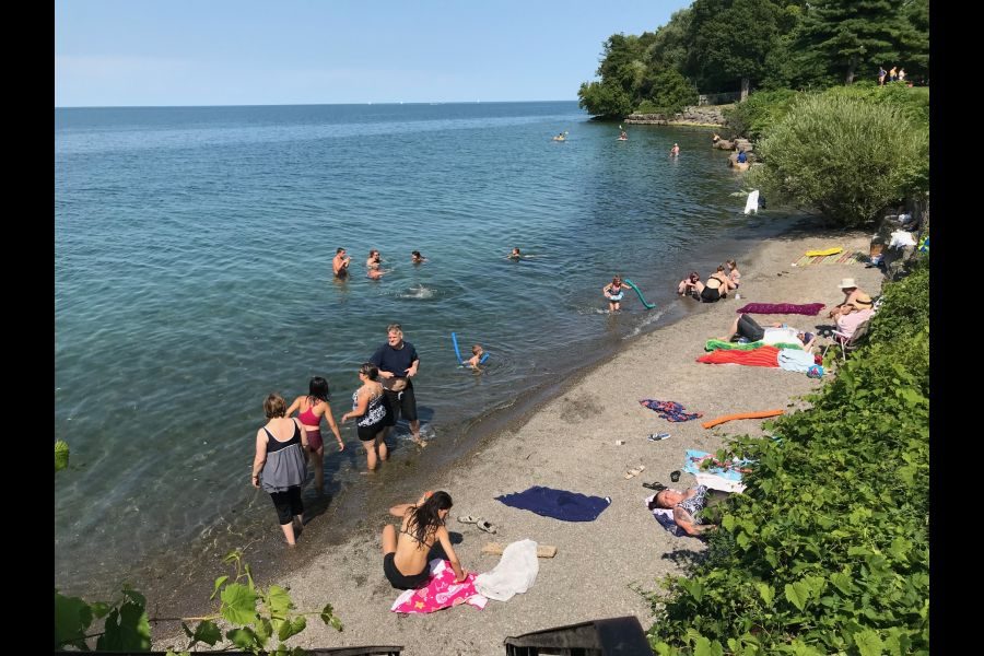 Ryerson_Park_beach_was_a_busy_spot_over_the_Civic_Holiday_weekend._Submitted_photoRuth_Denyer